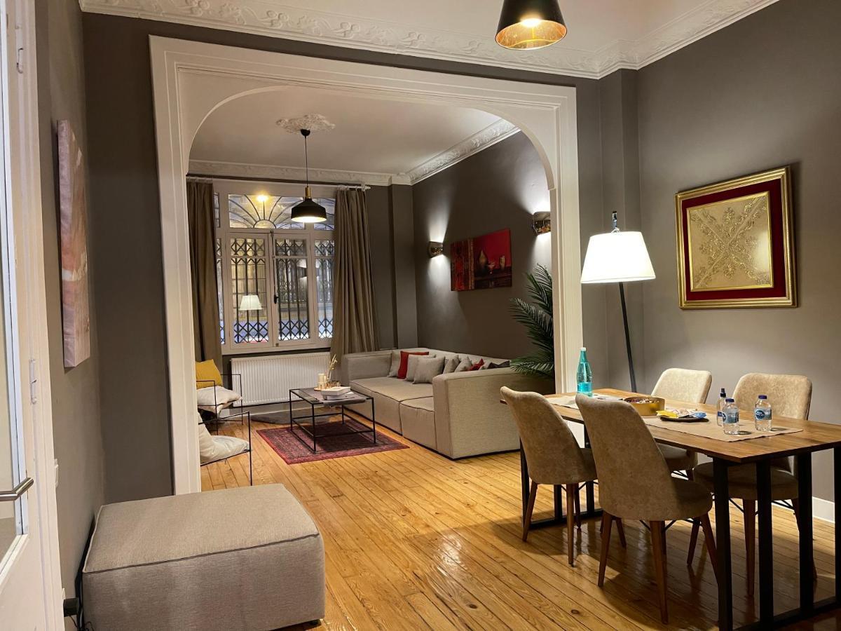 Apartamento Renovated Art Deco Charm In The Heart Of Nisantasi Estambul Exterior foto