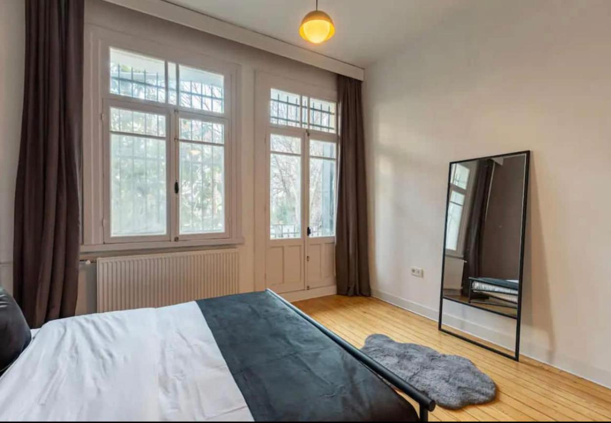 Apartamento Renovated Art Deco Charm In The Heart Of Nisantasi Estambul Exterior foto
